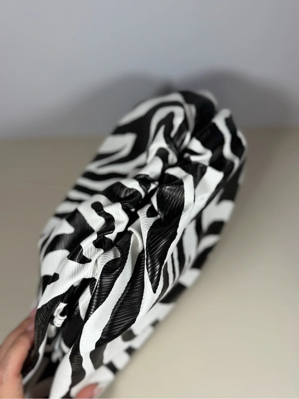 Unk Black & White Zebra Print Wristlet Clutch